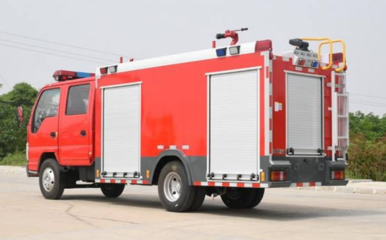Isuzu 2.5 Ton Foam Fire Truck detail view 2