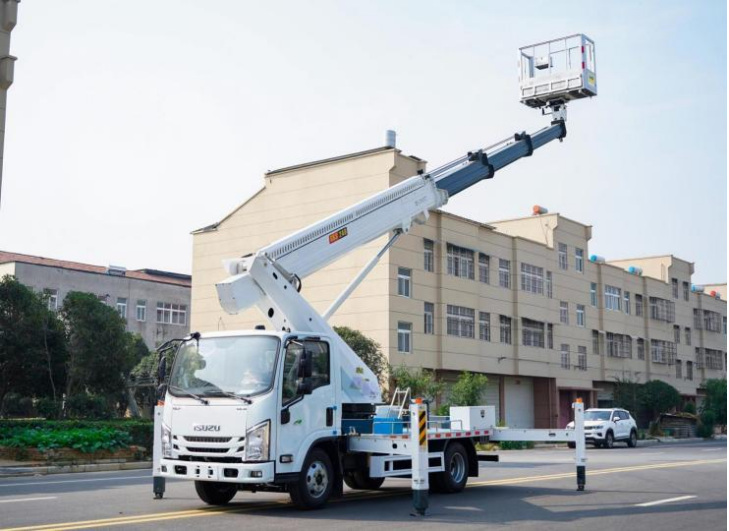 Isuzu 24m Aerial Work Platform detail view 4