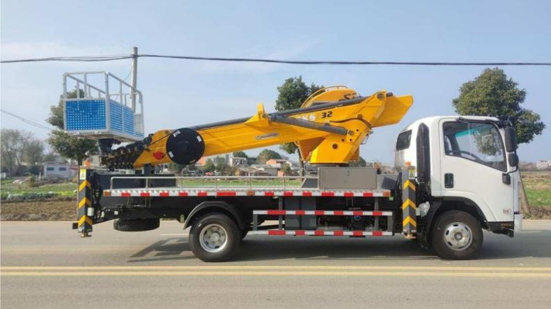 Isuzu GKS32E Model Pro Flagship Edition Aerial Work Platform detail view 5