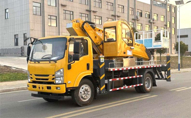 Isuzu GKS36E Model Pro Flagship Edition Aerial Work Platform detail view 4