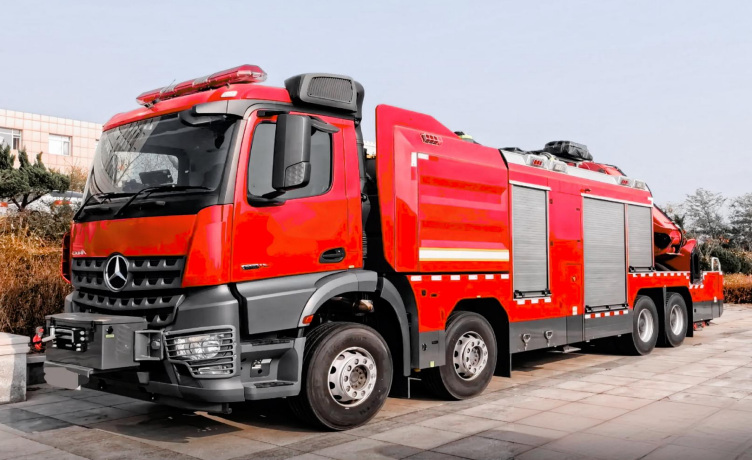 Mercedes-Benz Arocs (8×4) Heavy-duty Rescue Fire Truck detail view 3