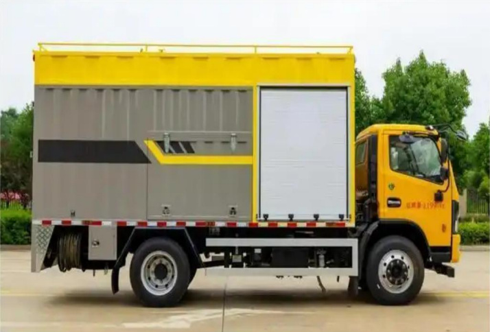 Dongfeng Kaipute Sewage Treatment Truck detail view 3
