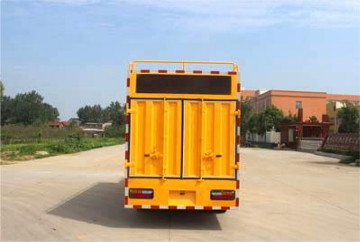 Dayun Sewage Treatment Truck detail view 3