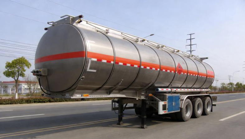 30m³ Asphalt Transport Semi-trailer detail view 3