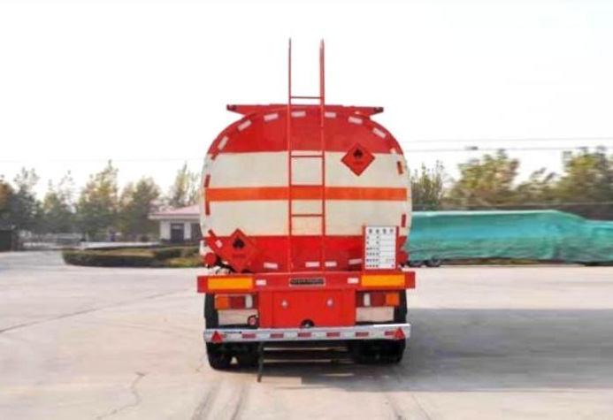 32m³ Asphalt Transport Semi-trailer detail view 4