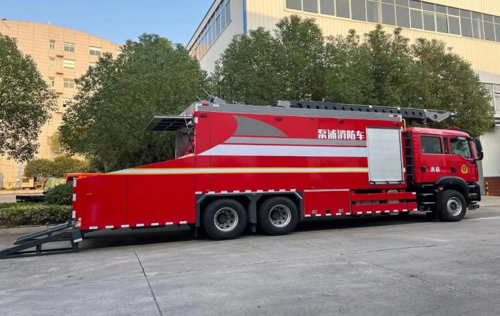 Sinotruk SITRAK 6×4 Fire Pump Truck detail view 5